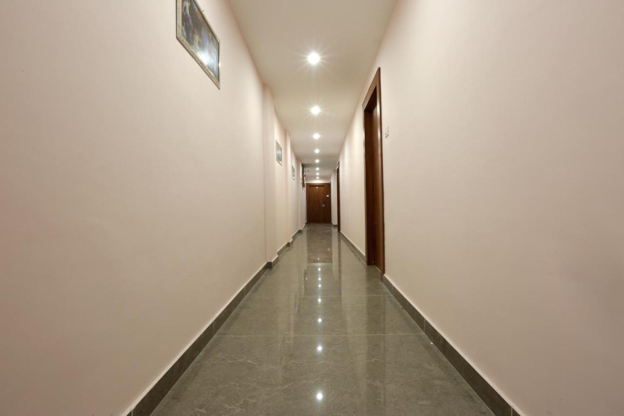 Hotel Katra Grand Esterno foto